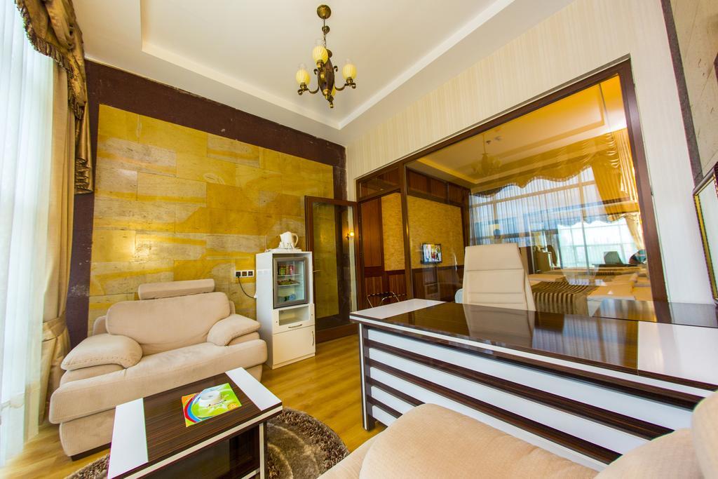 Gherdan Hotel Коня Екстериор снимка